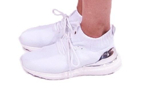 Ronnie Fieg 在他的 Kithland 展示了太多精彩球鞋新作